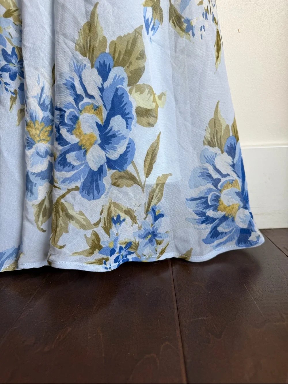 NWOT Lulu's Light Blue Floral Maxi Gown Dress Oh-So Romantic - Picture 3 of 10